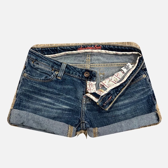 low rise shorts - Picture 2 of 3